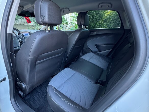 2013 Opel Astra J Рестайлинг, белый, 930000 рублей - вид 12