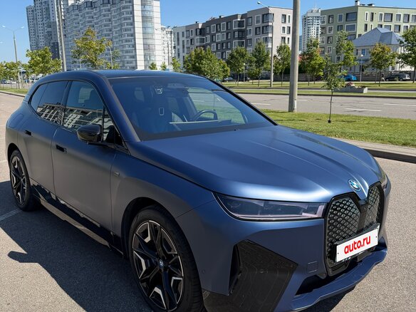 2023 BMW iX M60 I (I20), синий, 7111224 рублей - вид 5
