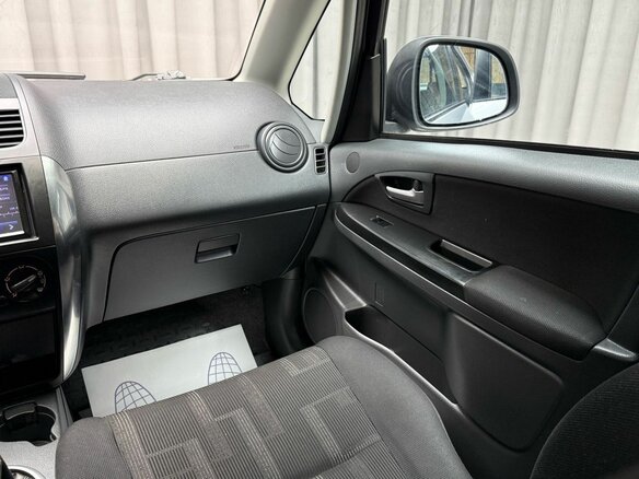 2010 Suzuki SX4 I (Classic) Рестайлинг, серебристый, 744000 рублей - вид 17