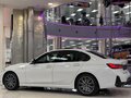 2025 BMW 3 серии 320i xDrive VII (G2x) Рестайлинг 2, белый, 6495000 рублей - вид 9