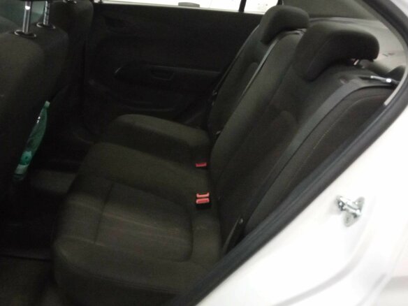 2012 Chevrolet Aveo II, белый, 570000 рублей - вид 6