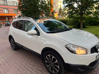 2010 Nissan Qashqai+2 I Рестайлинг, белый, 1500000 рублей, вид 3