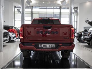 2026 Ram 1500 Crew Cab V Рестайлинг, красный, 12349143 рублей, вид 5