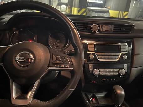 2019 Nissan Qashqai II Рестайлинг, белый, 1450000 рублей, вид 4