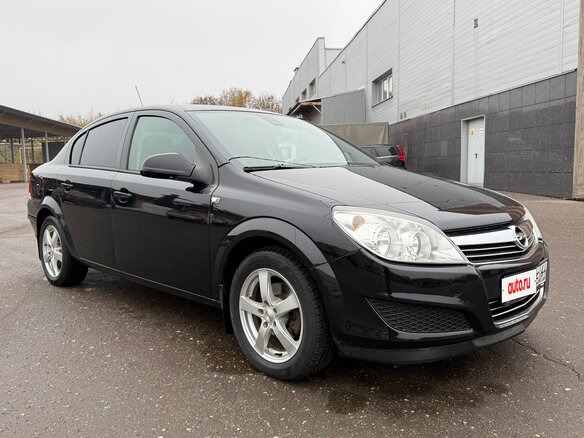2011 Opel Astra H Рестайлинг, чёрный, 530000 рублей - вид 1