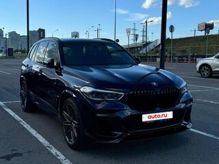 2019 BMW X5 M50i IV (G05/G18), синий, 7700000 рублей, вид 5