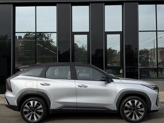 2026 Geely Atlas II, серебристый, 3050000 рублей, вид 3