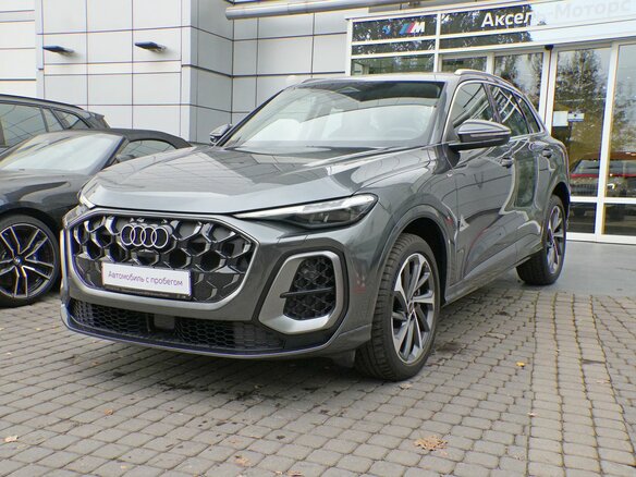 2025 Audi Q5 40 TDI III (GU), серый, 8060000 рублей