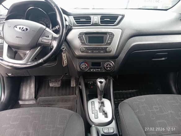 2013 Kia Rio 4-speed III, зелёный, 668000 рублей - вид 7