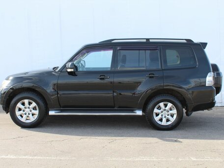 2014 Mitsubishi Pajero IV Рестайлинг 1, чёрный, 1990000 рублей, вид 4