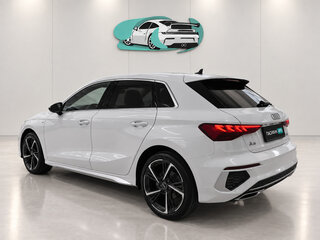 2023 Audi A3 Sportback 35 TFSI IV (8Y), белый, 1980500 рублей, вид 4