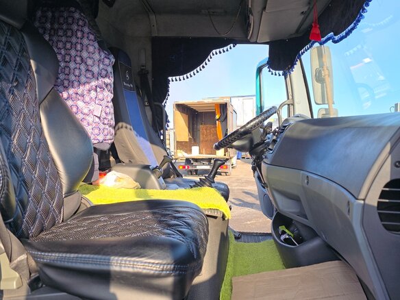 2012 Mercedes-Benz Atego, зелёный, 2100000 рублей - вид 6