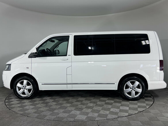 2013 Volkswagen Multivan T5 Рестайлинг, белый, 2390000 рублей - вид 2