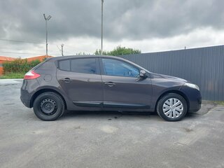 2013 Renault Megane III Рестайлинг, коричневый, 693000 рублей, вид 4