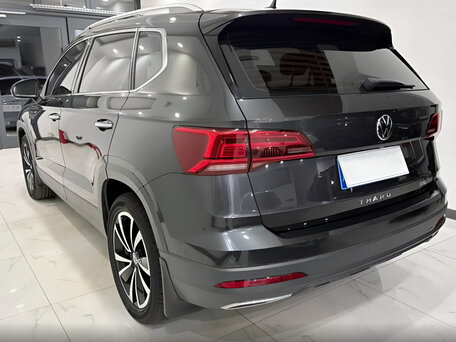2022 Volkswagen Tharu I, серый, 1990000 рублей, вид 4