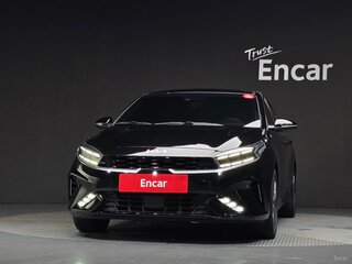 2023 Kia K3 II Рестайлинг, чёрный, 1400000 рублей, вид 3
