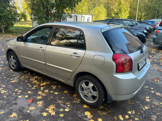 2004 Toyota Corolla IX (E120, E130) Рестайлинг, серебристый, 950000 рублей, вид 4