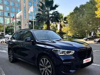 2022 BMW X5 M50i IV (G05/G18), синий, 10500000 рублей, вид 3