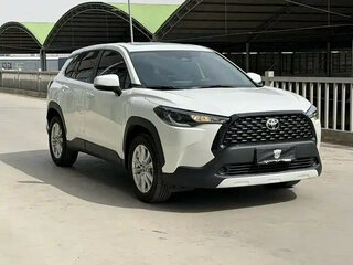 2023 Toyota Corolla Cross I, белый, 1740500 рублей, вид 2