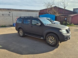 2010 Nissan Pathfinder III Рестайлинг, чёрный, 1350000 рублей, вид 2