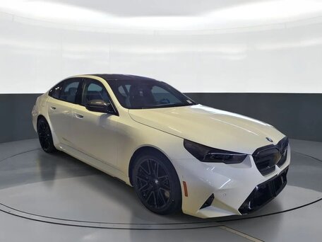 BMW M5 VII (G90)