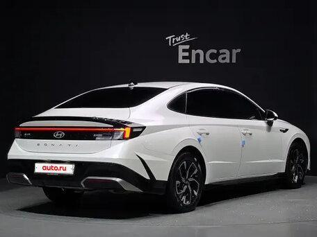 2025 Hyundai Sonata VIII (DN8) Рестайлинг, белый, 2400000 рублей, вид 4