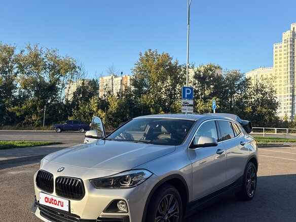 2020 BMW X2 sDrive28i I (F39), серебристый - вид 1
