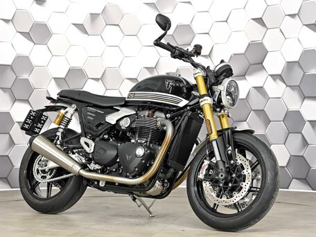 2025 Triumph Speed Twin, чёрный, 1777000 рублей, вид 1
