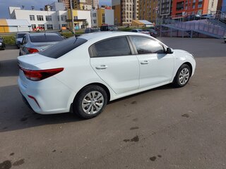 2018 Kia Rio IV, белый, 1540000 рублей, вид 5