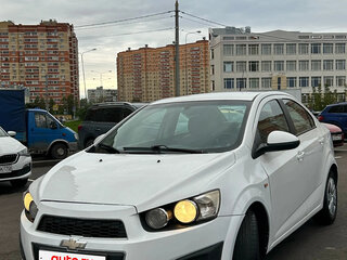 2012 Chevrolet Aveo II, белый, 400000 рублей, вид 3