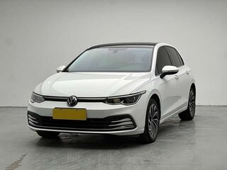 2023 Volkswagen Golf VIII, белый, 1750000 рублей, вид 3