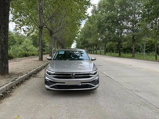 2022 Volkswagen Bora IV, серый, 1140000 рублей, вид 2