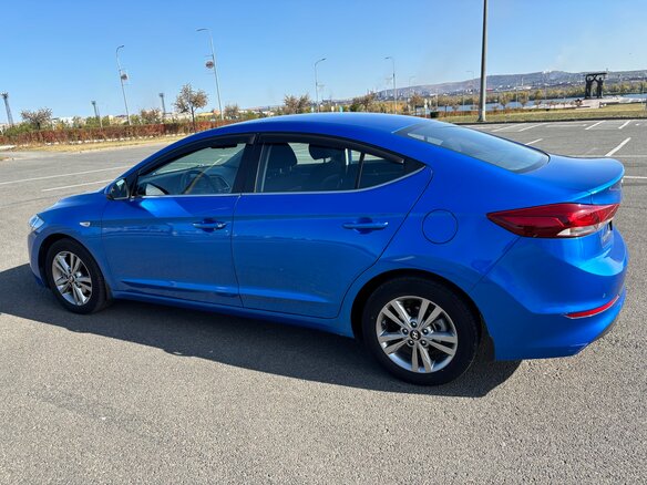 2016 Hyundai Elantra VI (AD), синий, 1320000 рублей - вид 13
