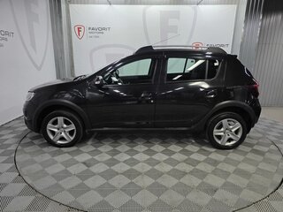 2018 Renault Sandero Stepway II, чёрный, 1100000 рублей, вид 5