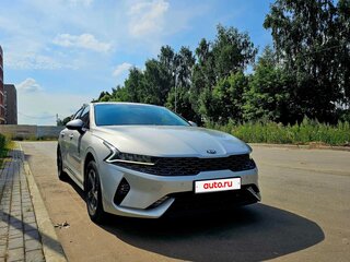 2021 Kia K5 III, серый, 2390000 рублей, вид 4