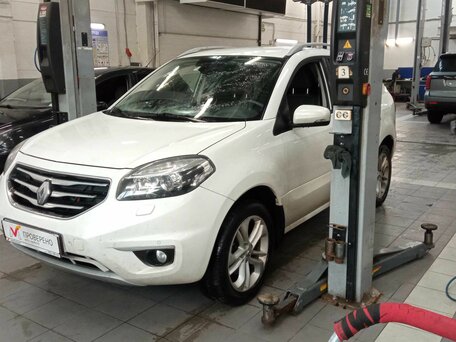 2013 Renault Koleos I Рестайлинг 2, белый, 950000 рублей, вид 1