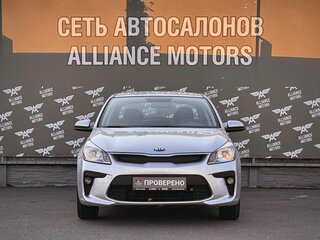2017 Kia Rio IV, серебристый, 998000 рублей, вид 2