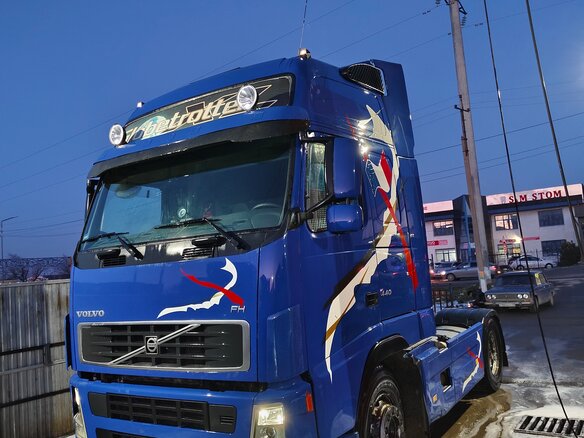 2007 Volvo FH, синий, 7000000 рублей