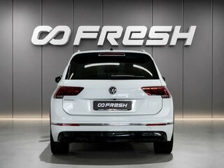 2019 Volkswagen Tiguan II, белый, 2222000 рублей, вид 4
