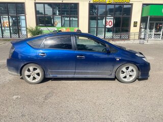 2005 Toyota Prius II (XW20), синий, 650000 рублей, вид 3