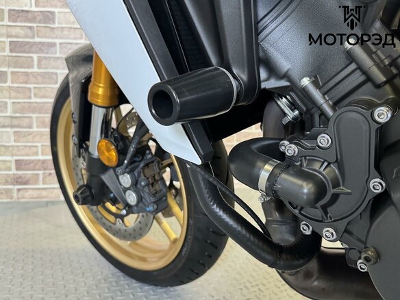 2024 Yamaha MT-09 Tracer (FJ-09), белый, 1495000 рублей - вид 11