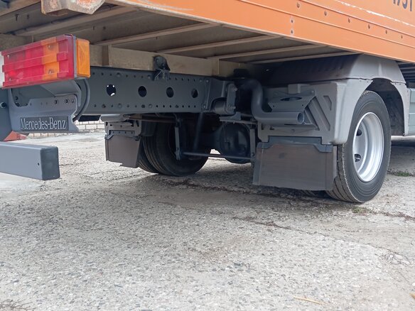 2002 Mercedes-Benz Atego, оранжевый, 2600000 рублей - вид 6