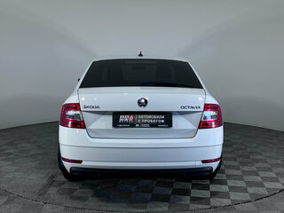 2019 Skoda Octavia III (A7) Рестайлинг, белый, 2170000 рублей, вид 5