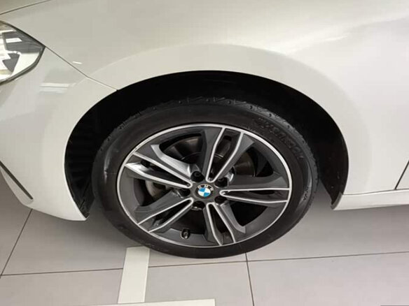 2021 BMW 1 серии 120i III (F52) Рестайлинг, белый - вид 12