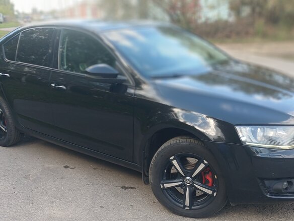 2013 Skoda Octavia III (A7), чёрный, 1200000 рублей - вид 3