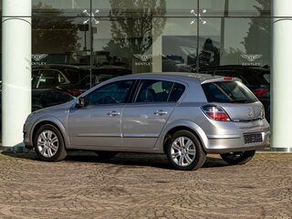 2012 Opel Astra H Рестайлинг, серебристый, 785000 рублей, вид 4
