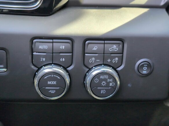 2026 GMC Sierra, чёрный, 14480000 рублей - вид 4