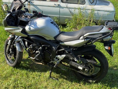 2008 Yamaha FZ6, серебристый, 340000 рублей, вид 3