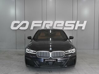 2020 BMW 5 серии 520i VII (G30/G31/G38) Рестайлинг, чёрный, 4949000 рублей, вид 3