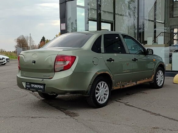 2013 Lada (ВАЗ) Granta I, зелёный, 160000 рублей - вид 4
